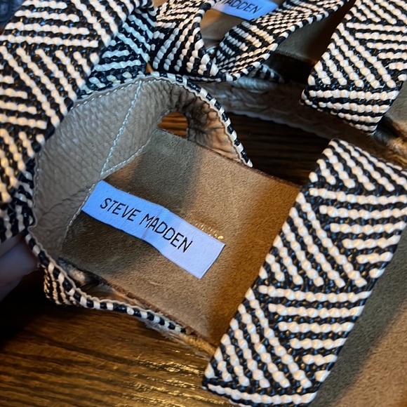 Steve Madden Sandals - Picture 4 of 5
